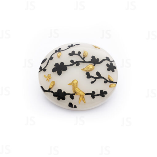Brooch White/Gold/Black (47mm Diameter)