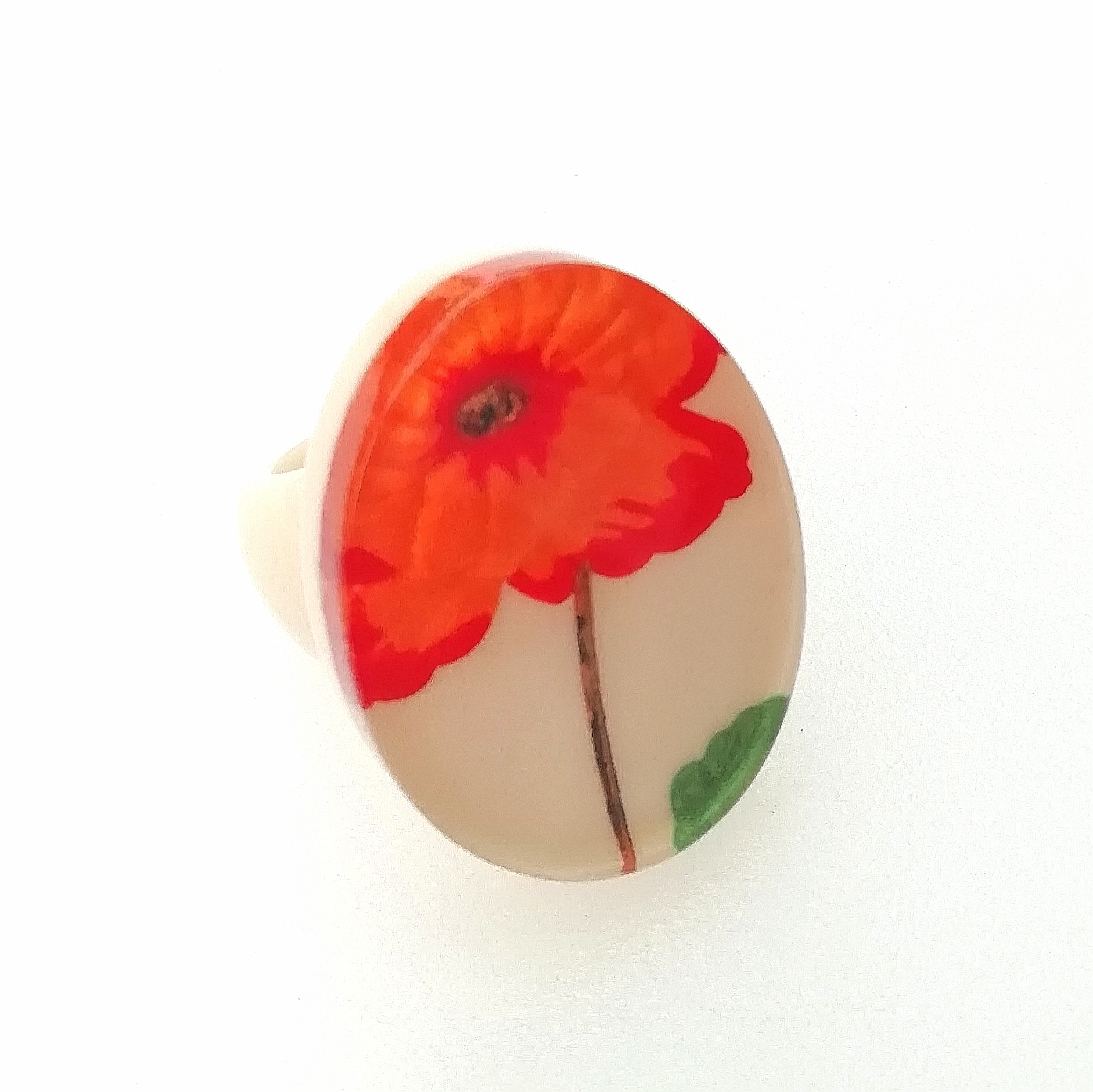 Ring White Flower (35mm x 25mm) Size M